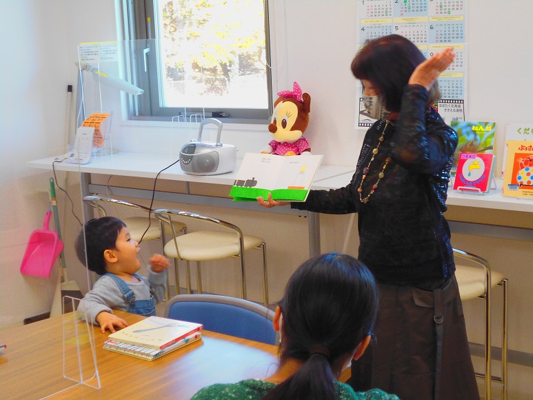 高橋さんの読み聞かせ